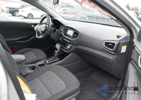 2017 Hyundai Ioniq Hybrid Blue z USA, uszkodzony, nr VIN KMHC65LC7HU022012